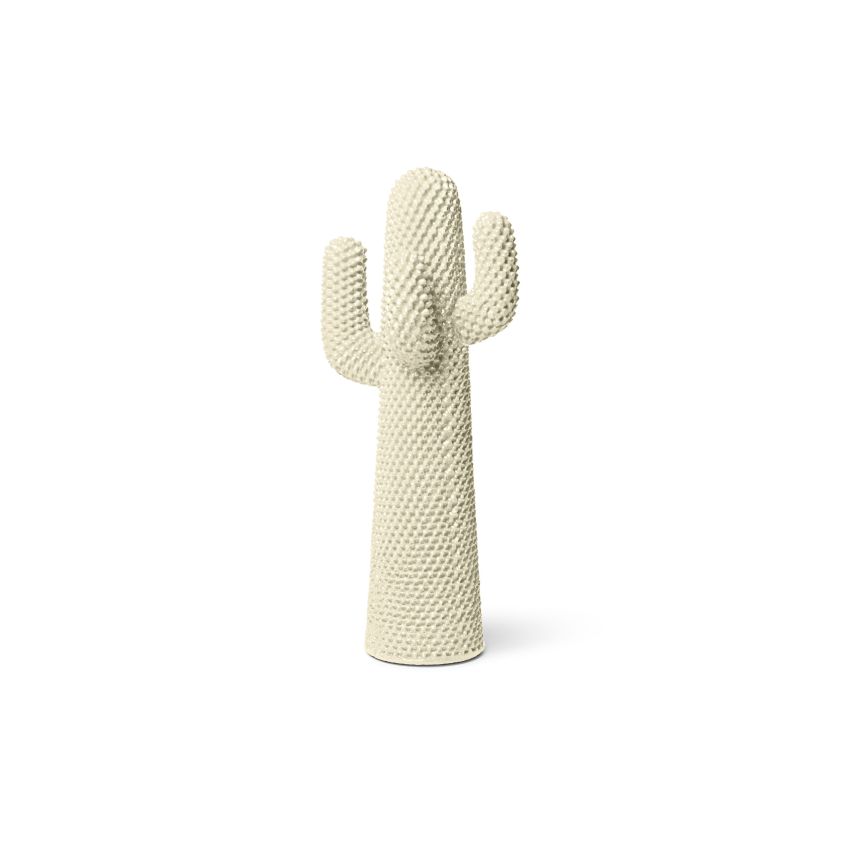 L'appendiabiti Cactus prende vita nel 1972 grazie al genio di Guido Drocco e Franco Mello. Another White di Gufram nella variante bianca è un'icona vibrante e ironica del design italiano degli anni '70, capace di rivoluzionare l'ambiente domestico, abbatt
