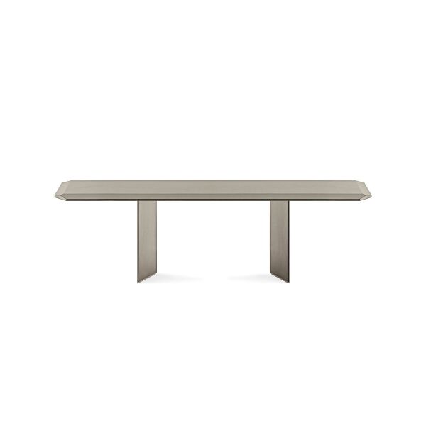 Il tavolo Dolm Plus di Gallotti & Radice si propone come un accattivante elemento d'arredo, adatto a svariate aree della casa, coniugando estetica e funzionalità. 