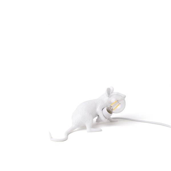 Mouse Lamp Bianco Lop in resina, disegnata da MarcAntonio e dotata di comoda presa USB che permette di collegarla ovunque.