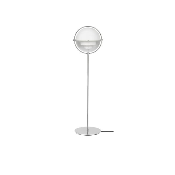 La lampada da terra di Gubi Multi-Lite bianca, ideata da Louis Weisdorf, è un omaggio all'età dell'oro danese. Adattandosi perfettamente a soggiorni e uffici, la lampada da terra GUBI Multi-Lite unisce la filosofia del design classico e contemporaneo dell
