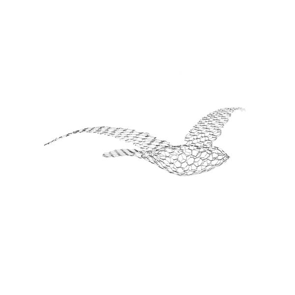 La collezione Birds, ideata da Mori per Magis, presenta due affascinanti uccelli realizzati in rete metallica. Questo pendente decorativo è appositamente pensato per essere appeso con un filo al soffitto.
